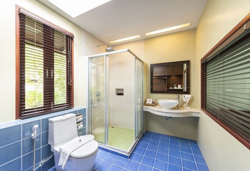 디럭스 방갈로, Khaolak Bayfront Resort