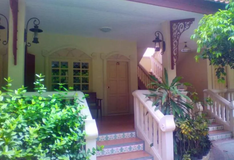 اتاق سوپریور, Momchailai River Retreat