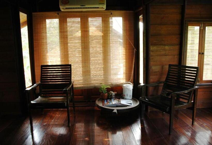 침실 1개 주택, Momchailai River Retreat