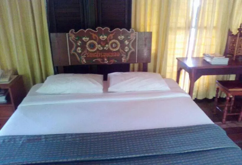 خانه 1 خوابه, Momchailai River Retreat