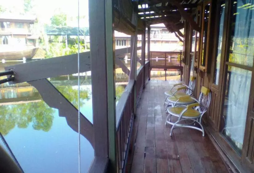 خانه 1 خوابه, Momchailai River Retreat