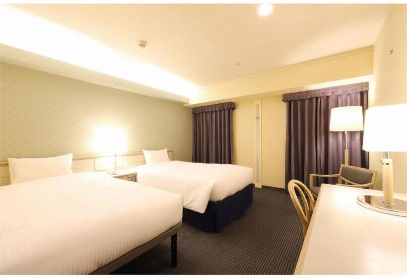 غرفة قياسية, Shinyokohama Kokusai