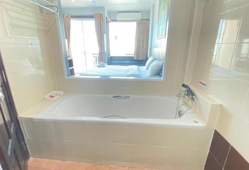 Quarto Deluxe, Sm Patong Resort