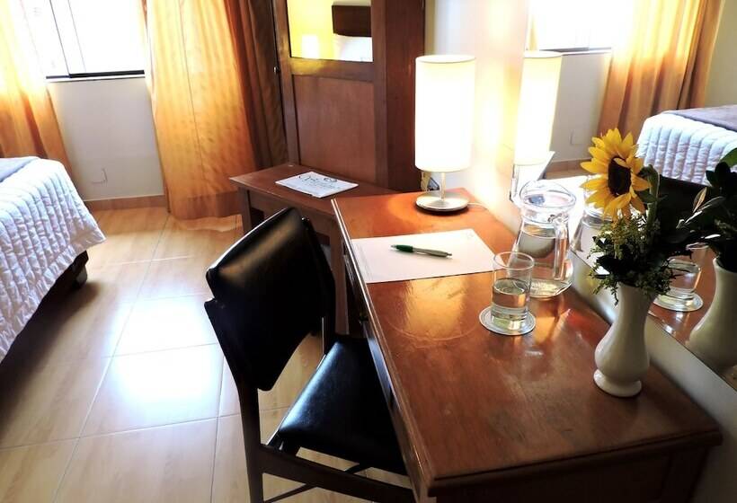 غرفة قياسية فردية, Epiqus