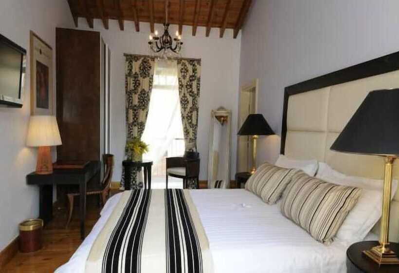 غرفة سوبيريور, The Library Hotel Wellness Retreat