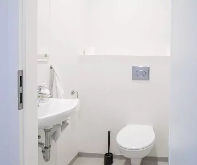 اتاق استاندارد سه تخته با سرویس بهداشتی مشترک, Guesthouse Pavi
