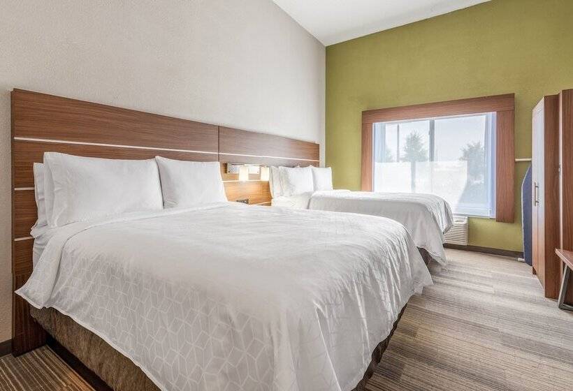 스위트, Holiday Inn Express Hotel And Suites Statesville By Ihg