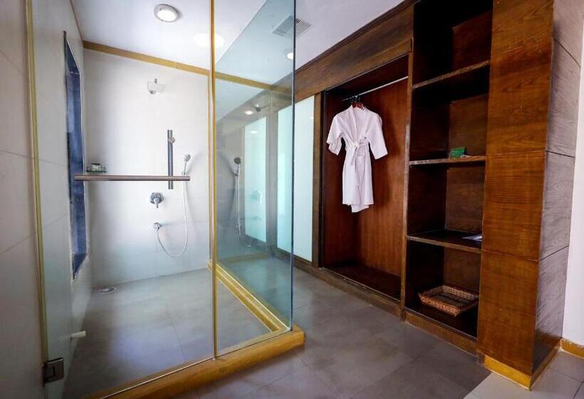 جناح, Blue Ocean The Fern Resort & Spa Ganpatipule