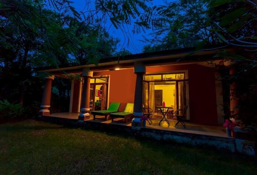 جناح, Blue Ocean The Fern Resort & Spa Ganpatipule