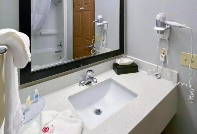 キングサイズベッドのスタンダードルーム, Comfort Inn Owasso – Tulsa