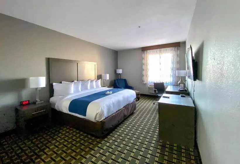 キングサイズベッドのスタンダードルーム, Comfort Inn Owasso – Tulsa