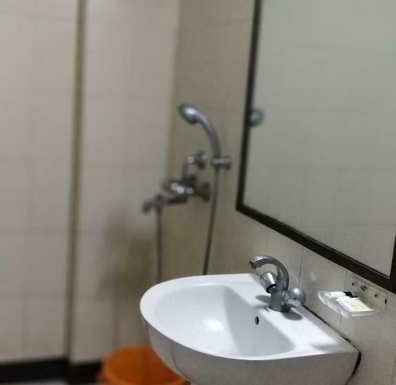 חדר דלוקס, Executive Tower