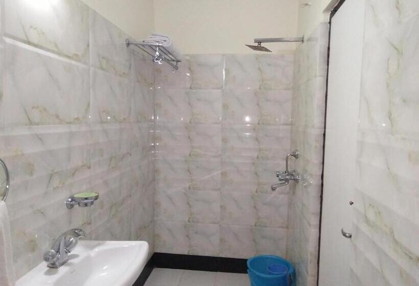 חדר דלוקס, Executive Tower