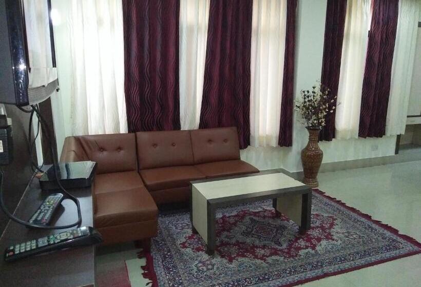 חדר אקזקיוטיב, Executive Tower