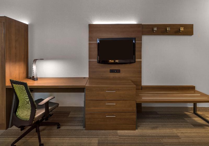 스위트 킹사이즈 침대, Holiday Inn Express Hotel & Suites Carson City, An Ihg