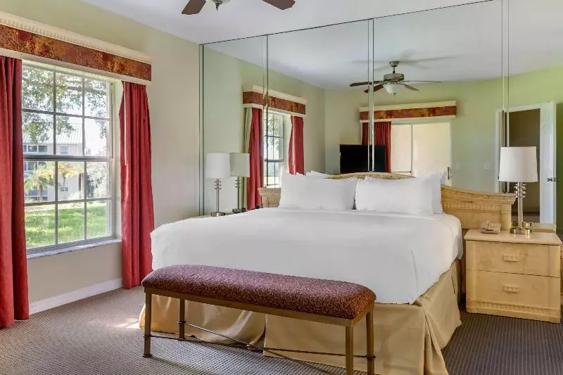 キングサイズベッドのスイートルーム, Holiday Inn Express Hotel & Suites Dubois, An Ihg
