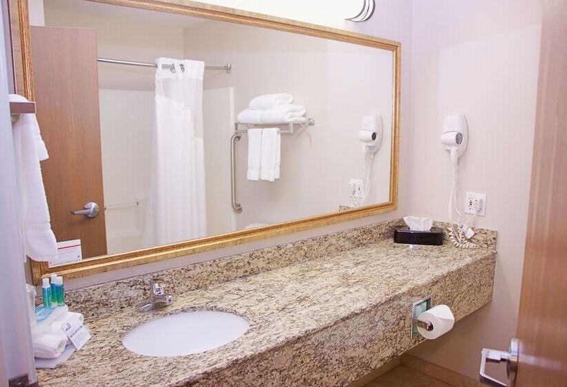 جناح, Holiday Inn Express Hotel & Suites Pierre Fort Pierre, An Ihg