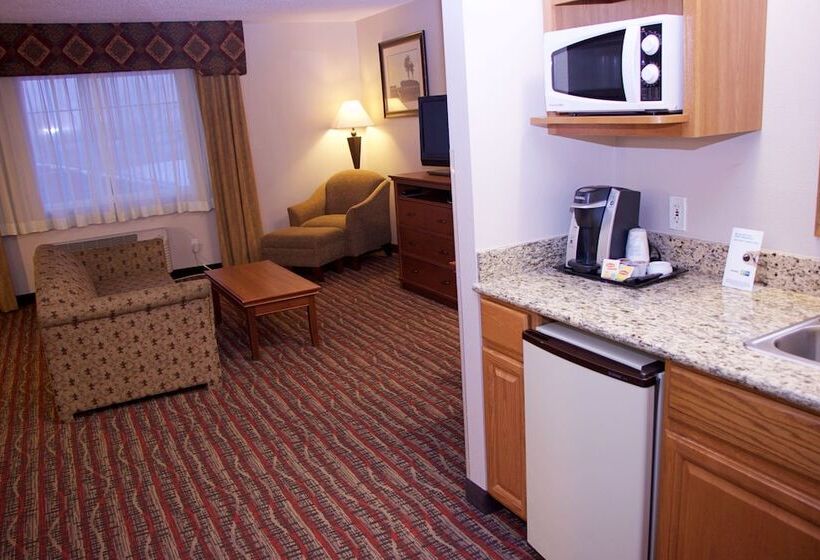 جناح, Holiday Inn Express Hotel & Suites Pierre Fort Pierre, An Ihg