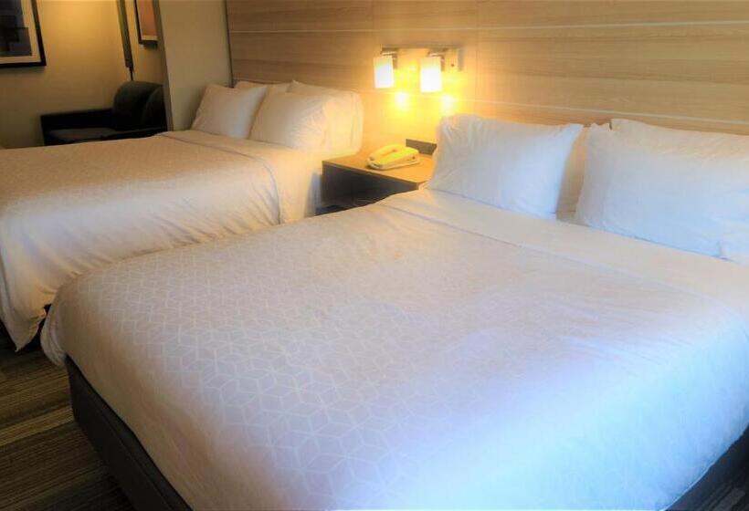 Студия Стандарт, Holiday Inn Express Lordstown Newton Falls/warren, An Ihg
