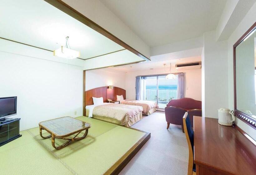 标准间侧面带海景, Kanehide Onna Marine View Palace