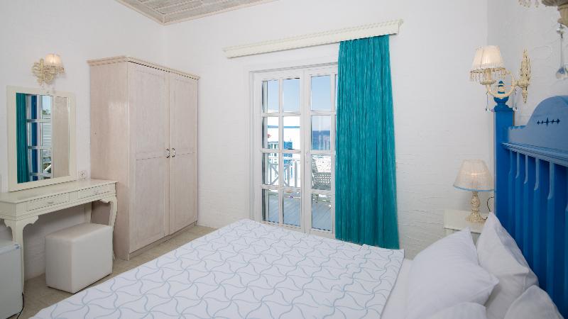 חדר סטנדרט לשלושה, Ocean