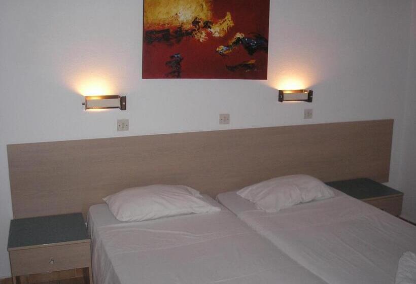 חדר סטנדרט, Argo