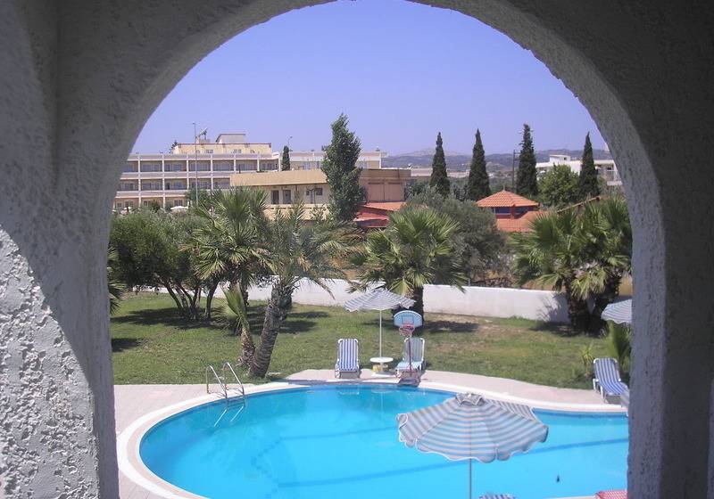 חדר סטנדרט נוף לבריכה, Argo