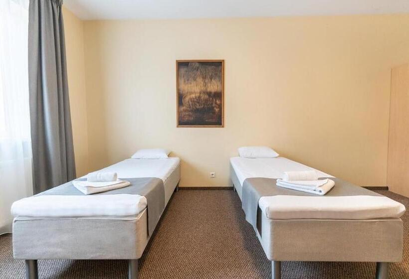 اتاق استاندارد چهار تخته, Aribė Hotel Klaipėda, Free Parking