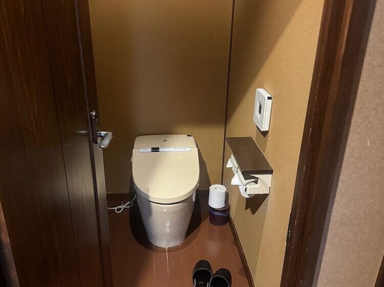 バス共有のスタンダードルーム, Hakone Onsen Ryokan Yaeikan