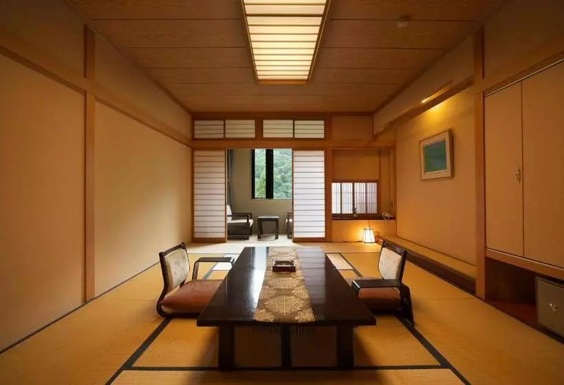 デラックスルーム, Hodakaso Yamano
