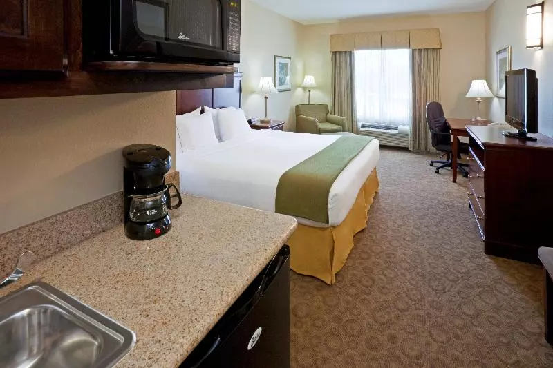 Standard-huone King-vuode, Holiday Inn Express Hotel & Suites Cedar Hill, An Ihg