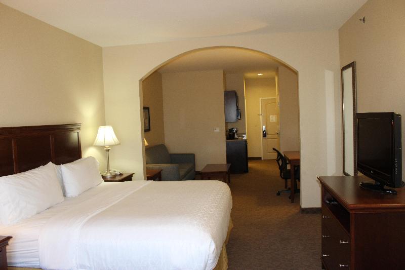 Люкс Кровать Кинг, Holiday Inn Express Hotel & Suites Cedar Hill, An Ihg