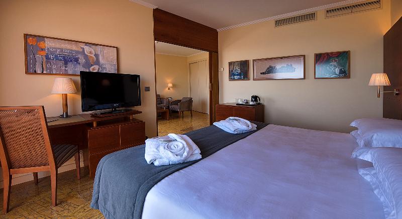 חדר סטנדרט עם מיטת קינג, Holiday Inn Express Hotel & Suites Huntsville, An Ihg