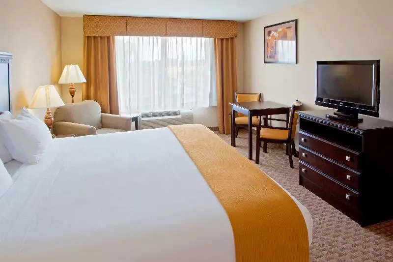 Standard-huone King-vuode, Holiday Inn Express Hotel & Suites Tappahannock, An Ihg