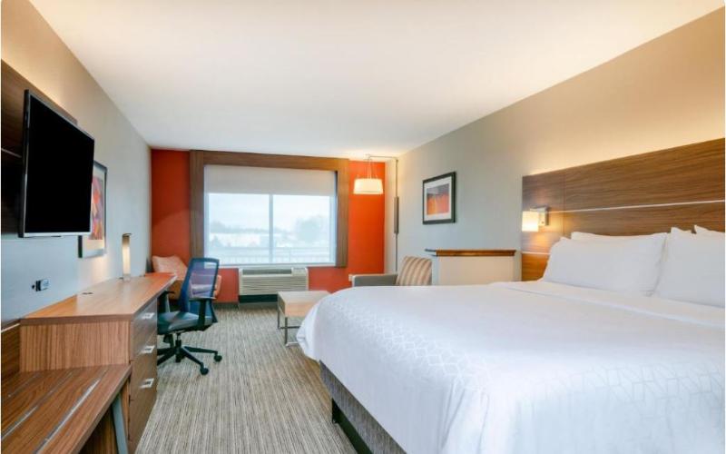 스위트 킹사이즈 침대, Holiday Inn Express Hotel & Suites Tappahannock, An Ihg
