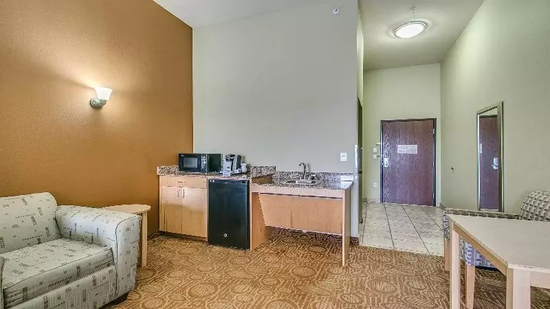 スイート, Holiday Inn Express & Suites Lubbock Southwest – Wolfforth, An Ihg