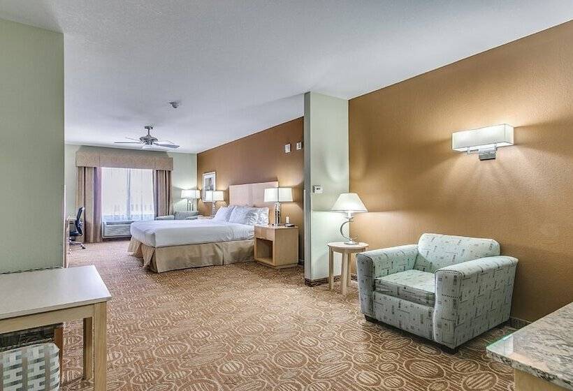 适合残疾人使用的标准间, Holiday Inn Express & Suites Lubbock Southwest – Wolfforth, An Ihg