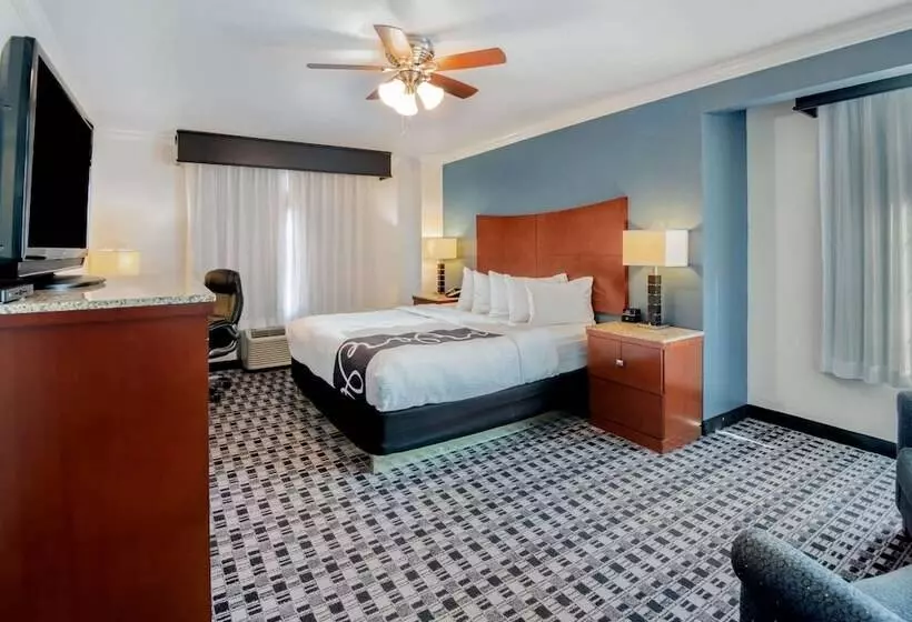 デラックススイート, La Quinta By Wyndham Dalhart
