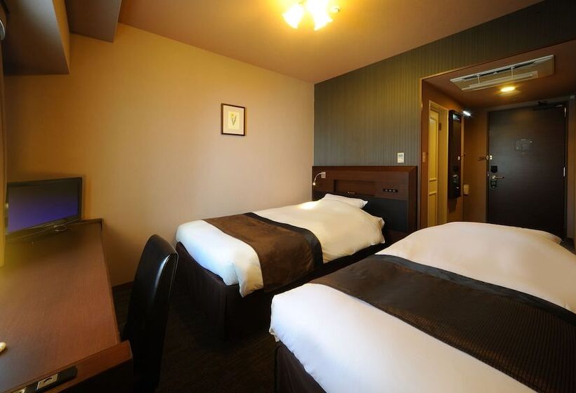 이코노미 룸, Monte Hermana Sendai