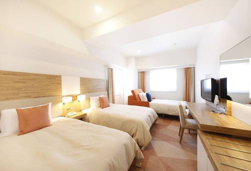 חדר סטנדרט לשלושה, Sotetsu Fresa Inn Naganozenkojiguchi