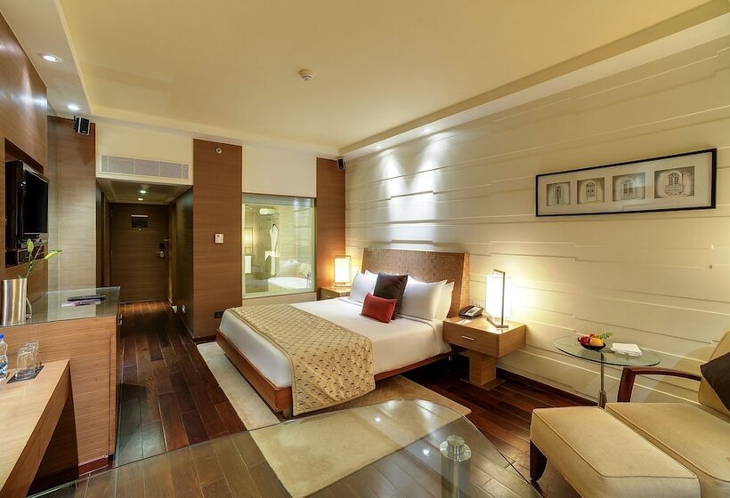 اتاق سوپریور با تخت دو نفره بزرگ, Vivanta Goa, Panaji
