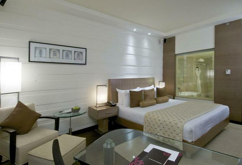 اتاق سوپریور با چشم‌انداز شهر, Vivanta Goa, Panaji