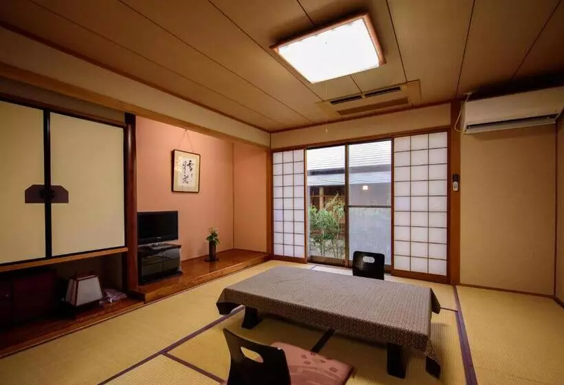Standard-huone, Yufuin Onsen Wafu Ryokan Tsuenosho