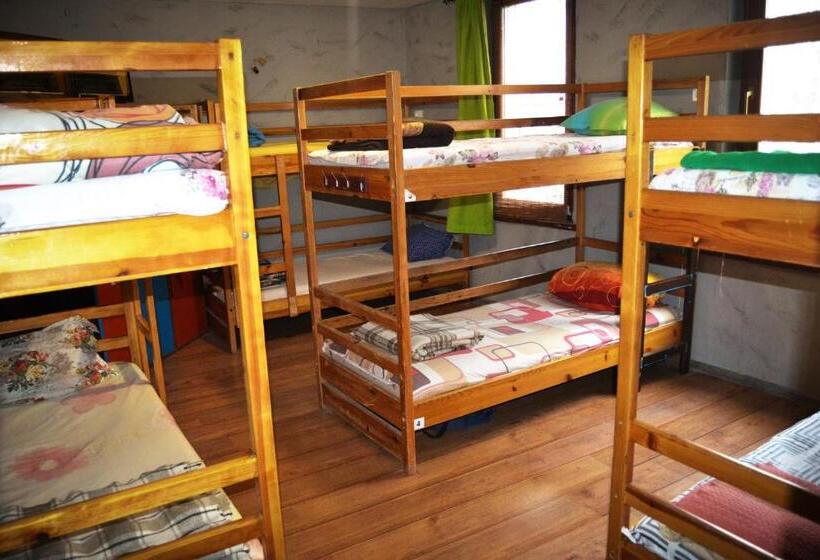 공동 객실, Hikers Hostel