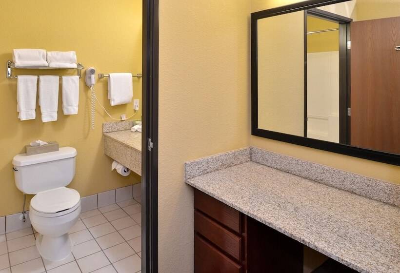 套房, Holiday Inn Express And Suites Stevens Point By Ihg