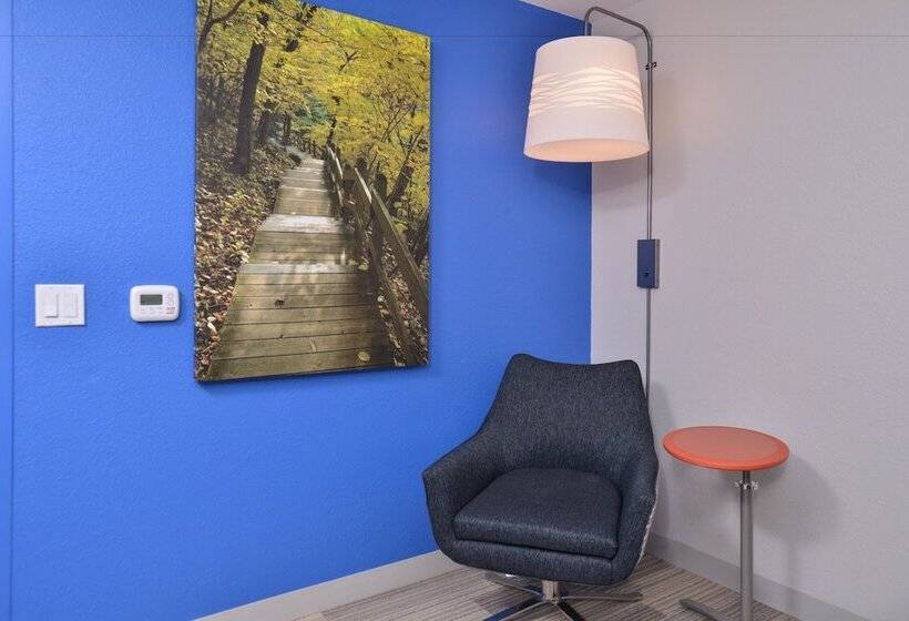 套房, Holiday Inn Express And Suites Stevens Point By Ihg