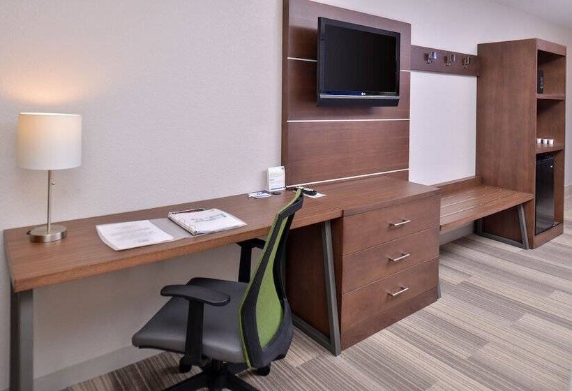 适合残疾人士使用的套间, Holiday Inn Express And Suites Stevens Point By Ihg