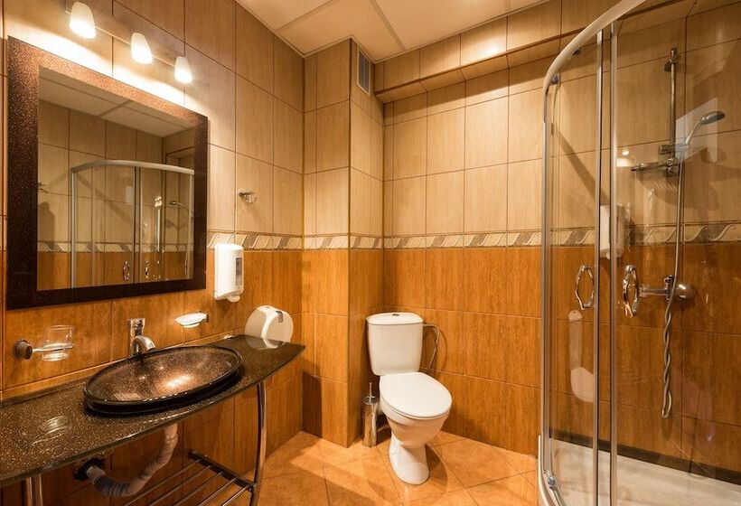 １ベッドルームアパートメント, Avenue