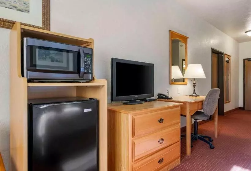 キングサイズベッドのスタンダードルーム, Best Western Devils Tower Inn