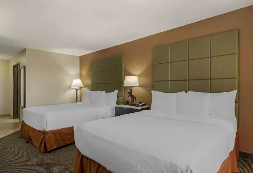 ２ダブルベッドのスタンダードルーム, Best Western Plus Country Inn & Suites